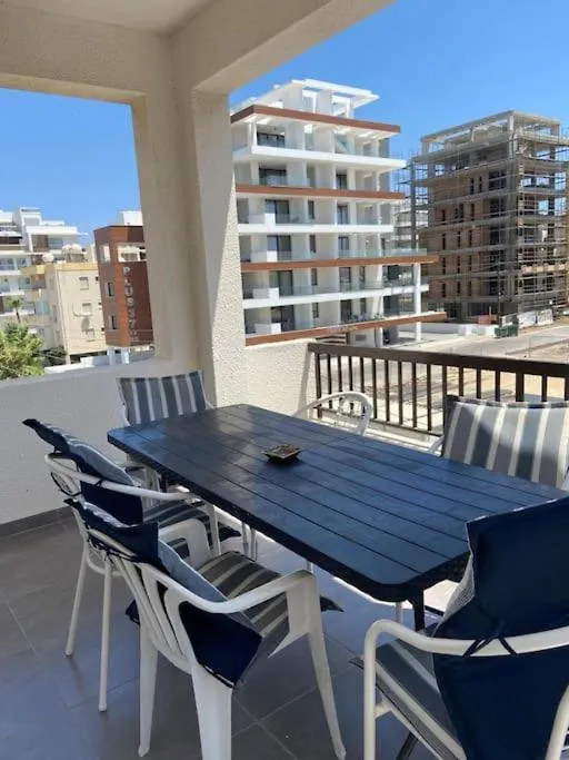 Myrtiana Mackenzie Apartment Larnaca
